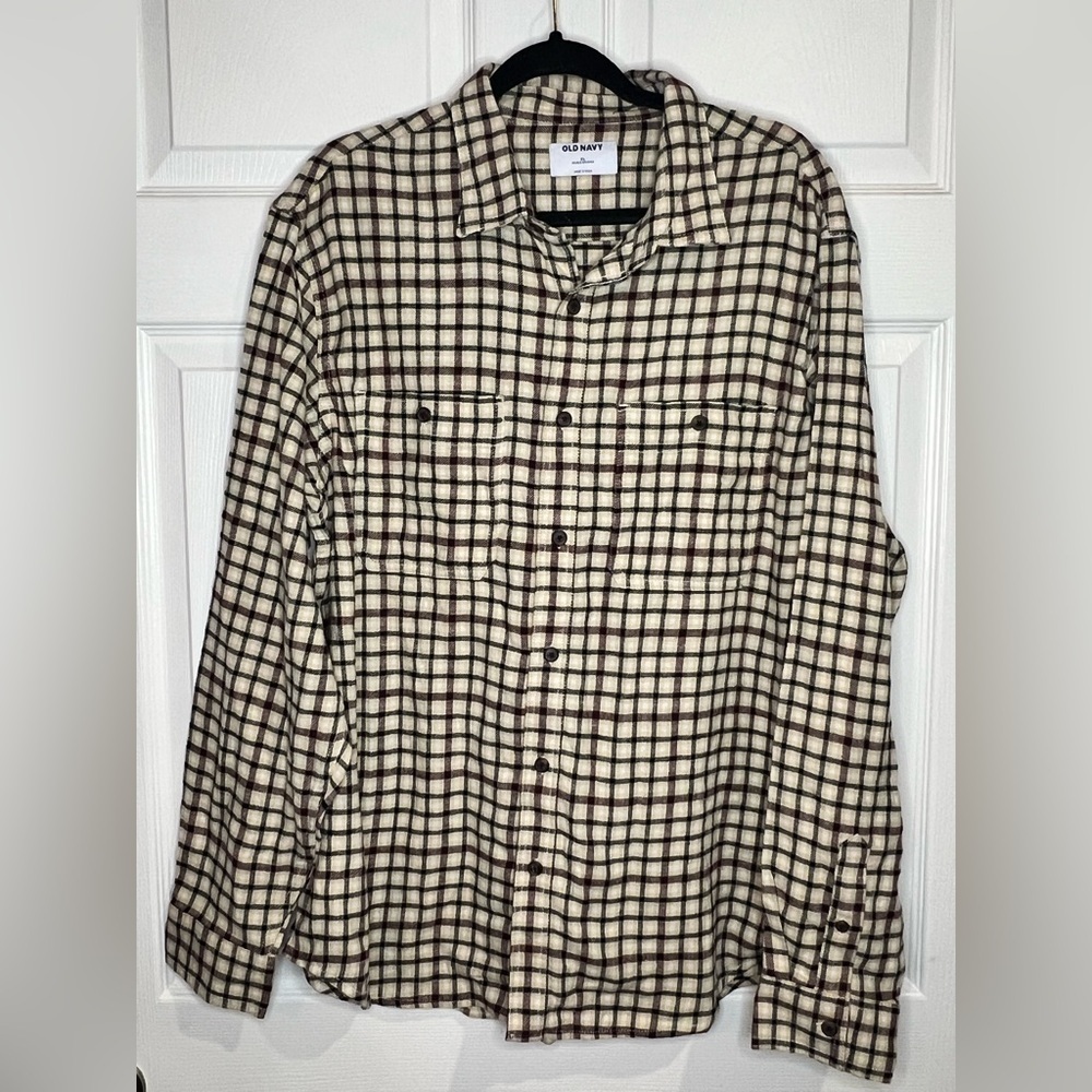NWT - Old Navy Men’s double-brushed button down flannel shirt - plaid - Size XL
